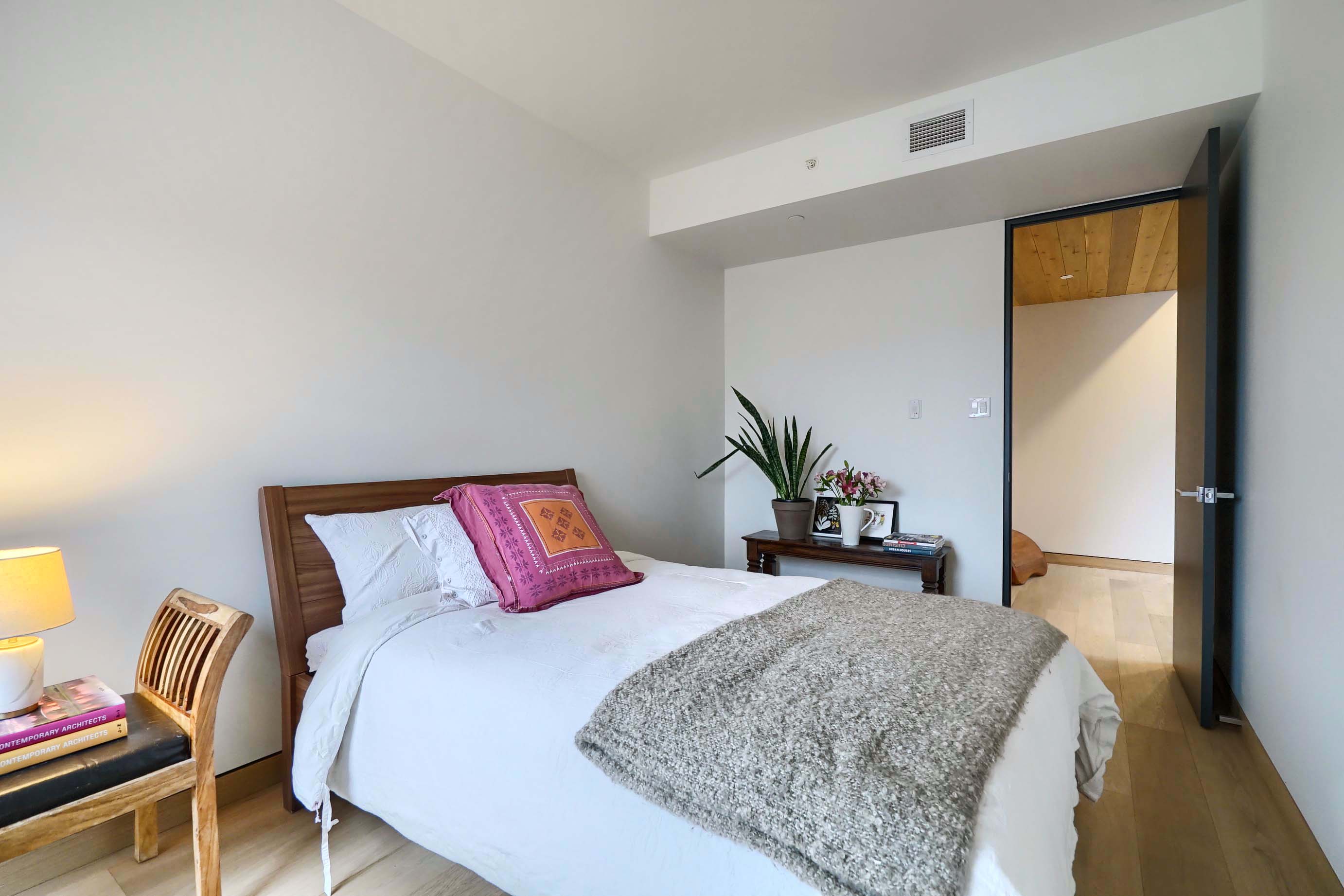 Nouveaux condos & penthouses, Mile End, CentreVille, Montreal